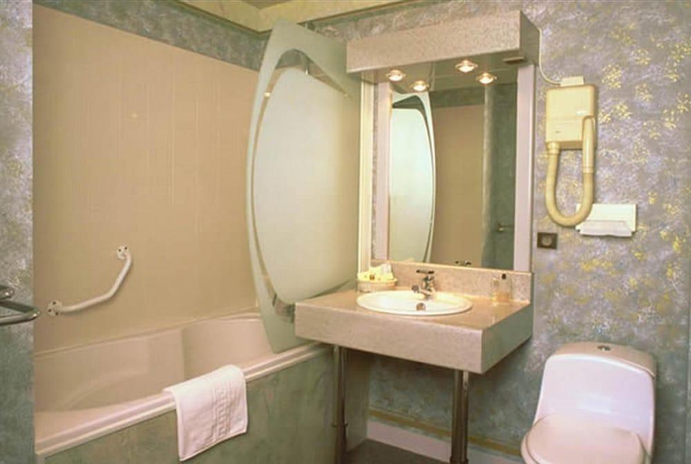 Hotel De Clisson Saint Brieuc Buitenkant foto